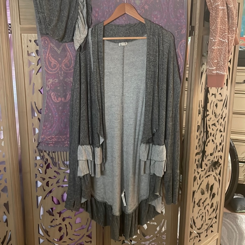 Free People Intimately set size small (fits like a medium)